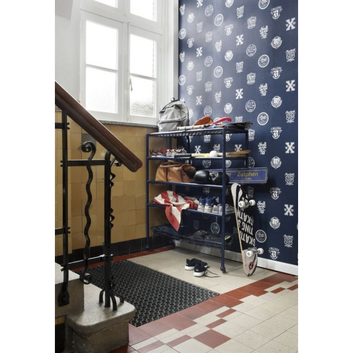 Papel pintado con emblemas universitarios fondo azul marino - Champion Spirit 677074