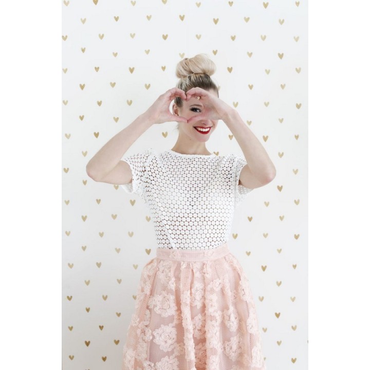 Papel pintado corazones dorados fondo beige - Magic Hearts 677238