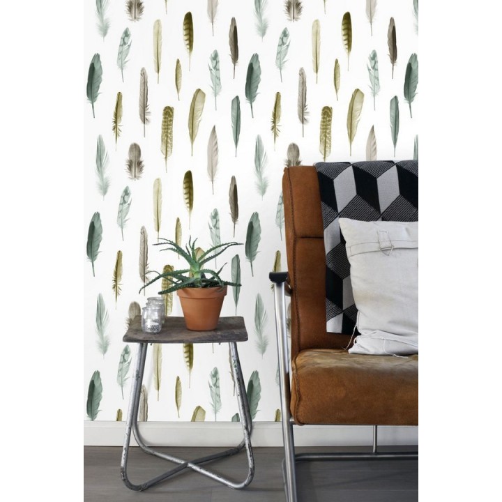 Papel pintado plumas tonos ocres y verdes fondo blanco - Bohemian Rain 677298