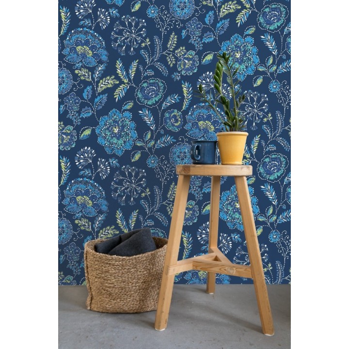 Papel pintado flores azules fondo azul intenso estilo inglés - Danish Garden 679725