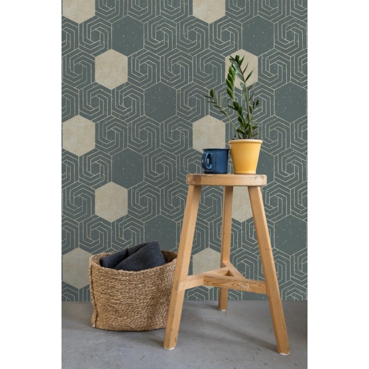 Papel pintado geométrico hexagonal color aluminio dorado fondo verde pálido mate - Kendal 679826