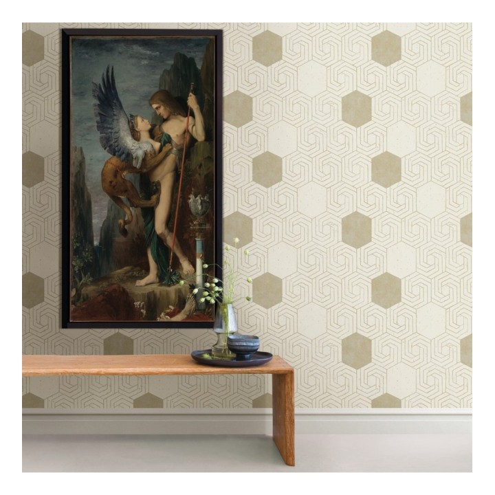 Papel pintado geométrico hexagonal color aluminio dorado fondo beige pálido mate - Kendal 679827