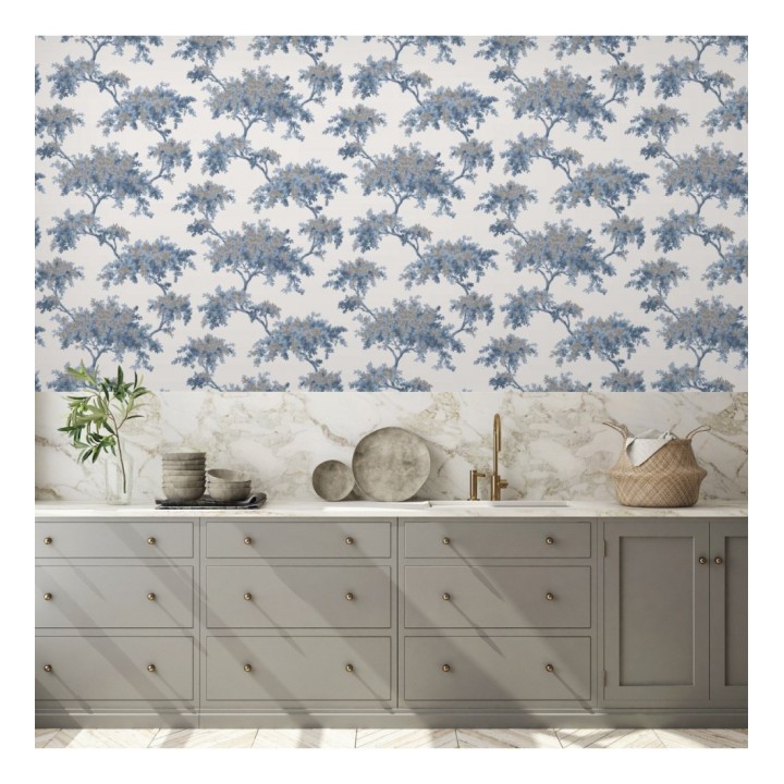 Papel pintado de árboles color mate con algunas hojas con efecto nácar - Elwood 681211