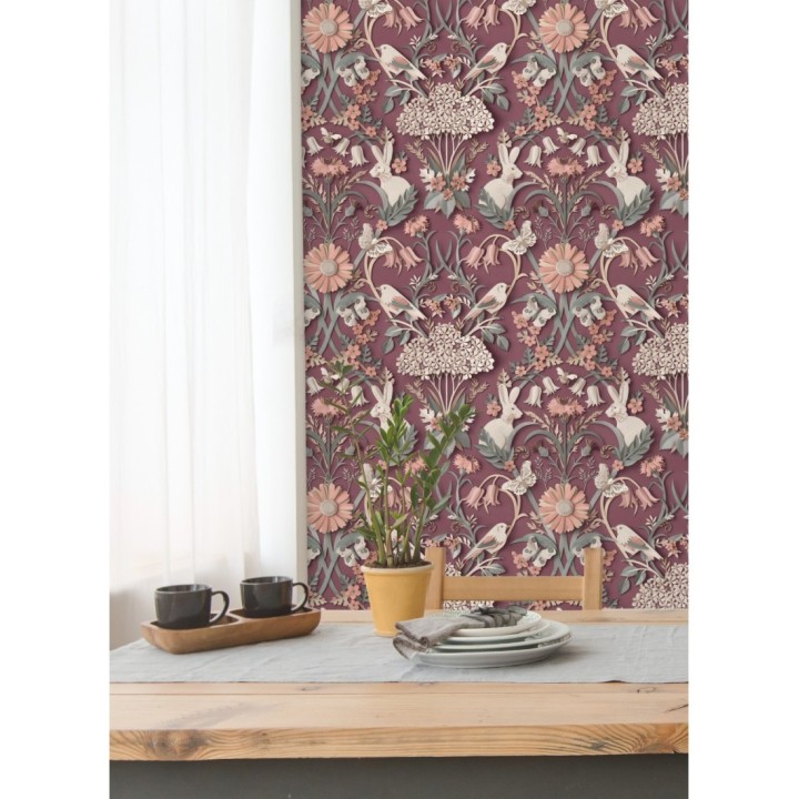 Papel pintado campestre de pájaros y conejos fondo burdeos - Lorraine 681304
