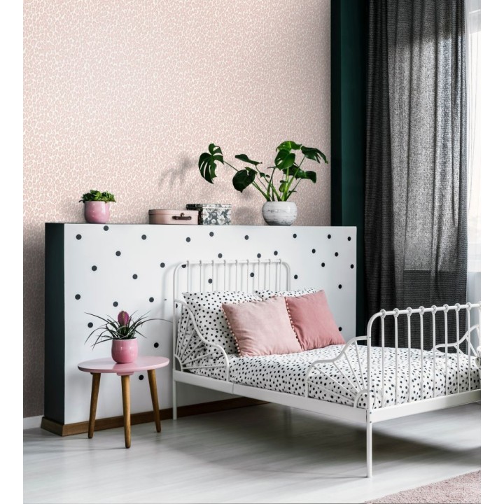 Papel pintado imitación piel de leopardo tonos rosa - Sarabi Leopard 681785