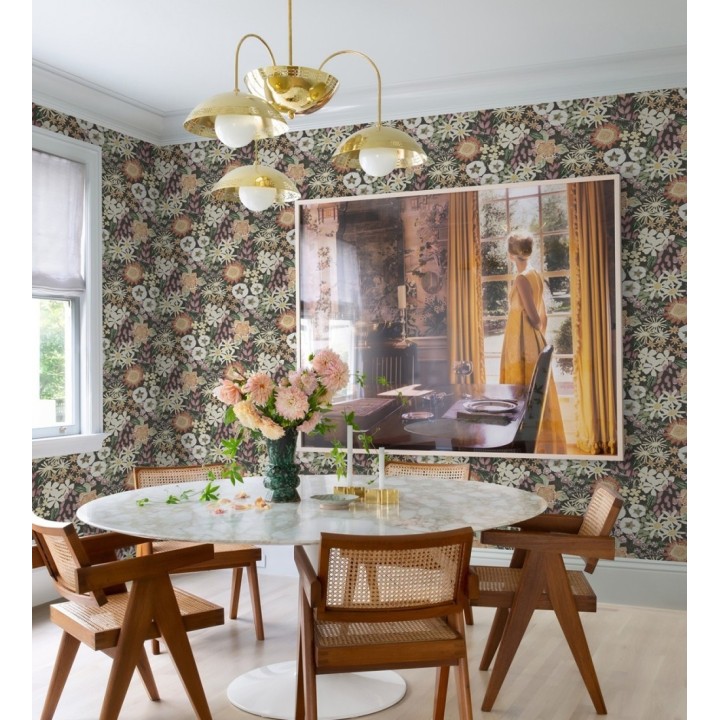 Papel pintado jardín de flores fondo marrón oscuro estilo botánico  - Masie Garden 682059