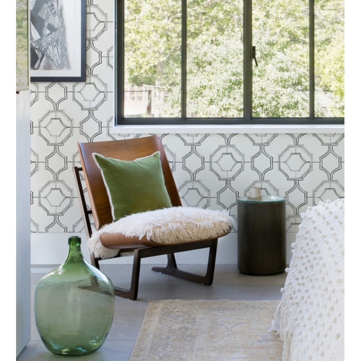 Papel pintado de celosía tradicional color negro - Leslie House 682121