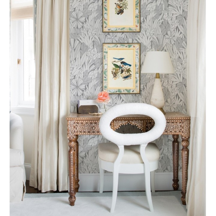 Papel pintado de flores y hojas color gris - Anude Tropical 682145