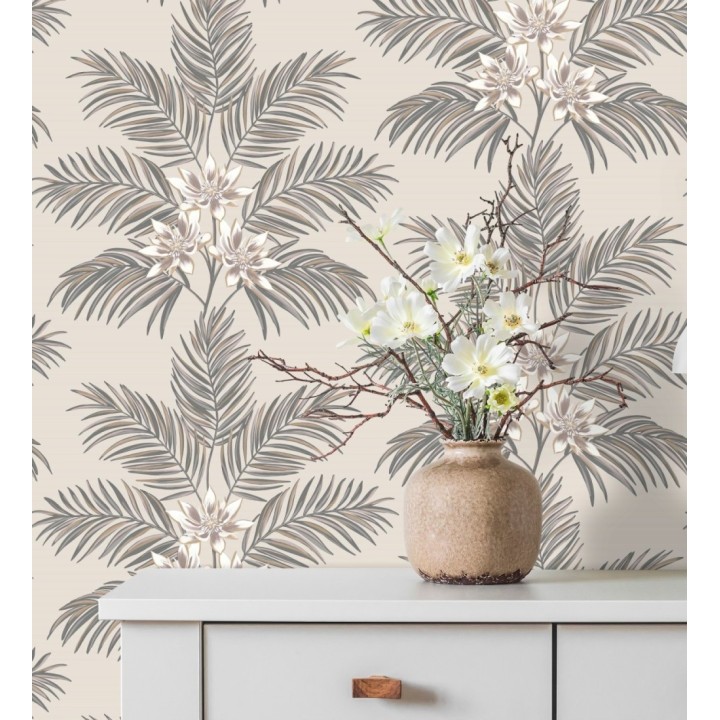 Papel pintado de hojas de palmera con flores estilo tropical color gris y beige claro - Malibu Palms 682362