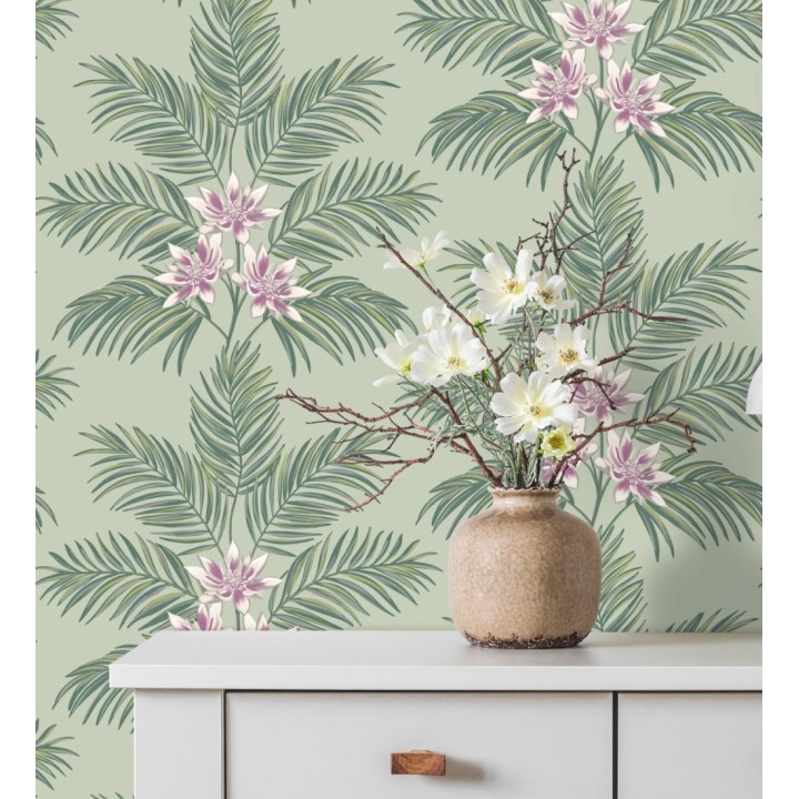 Papel pintado de hojas de palmera con flores estilo tropical color verde claro - Malibu Palms 682363