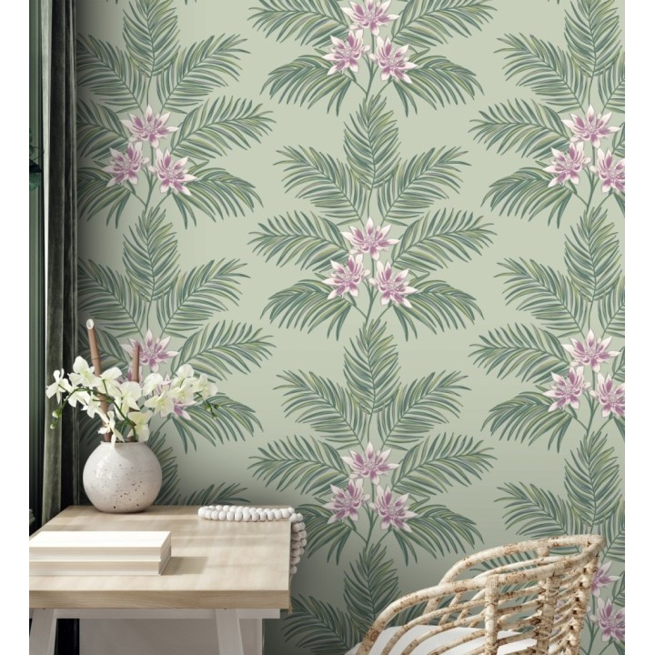 Papel pintado de hojas de palmera con flores estilo tropical color verde claro - Malibu Palms 682363