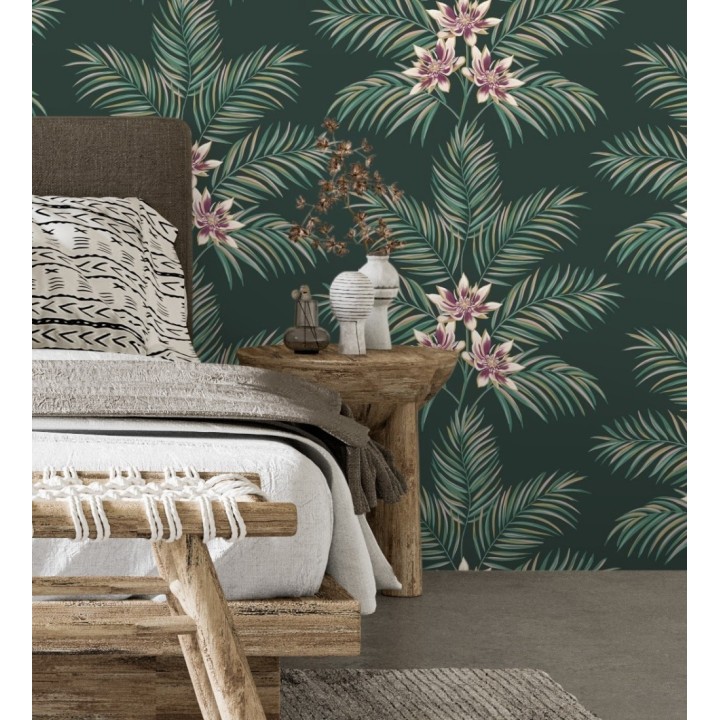 Papel pintado de hojas de palmera con flores estilo tropical color verde oscuro - Malibu Palms 682364