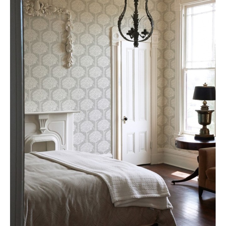 Papel pintado de ramos de flores diseño romántico fondo color gris claro - Sarah Eden 682431