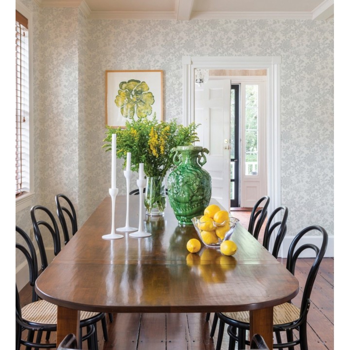 Papel pintado dibujo de flores y hojas fondo gris - Adelisa 682435