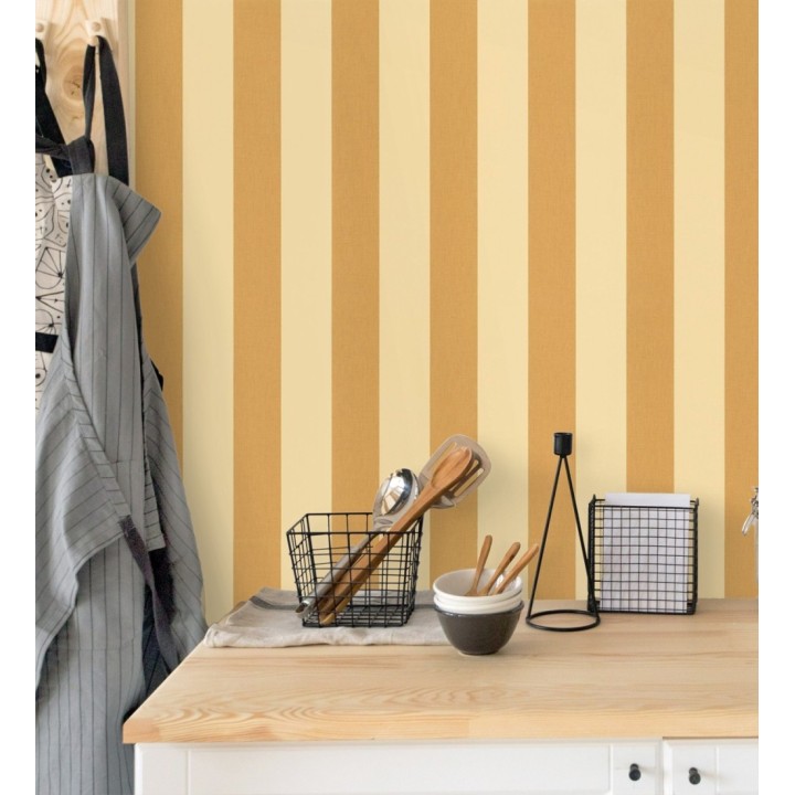 Papel pintado de rayas color ocre y amarillo imitando al tejido de lino - Garbo Stripes 682606