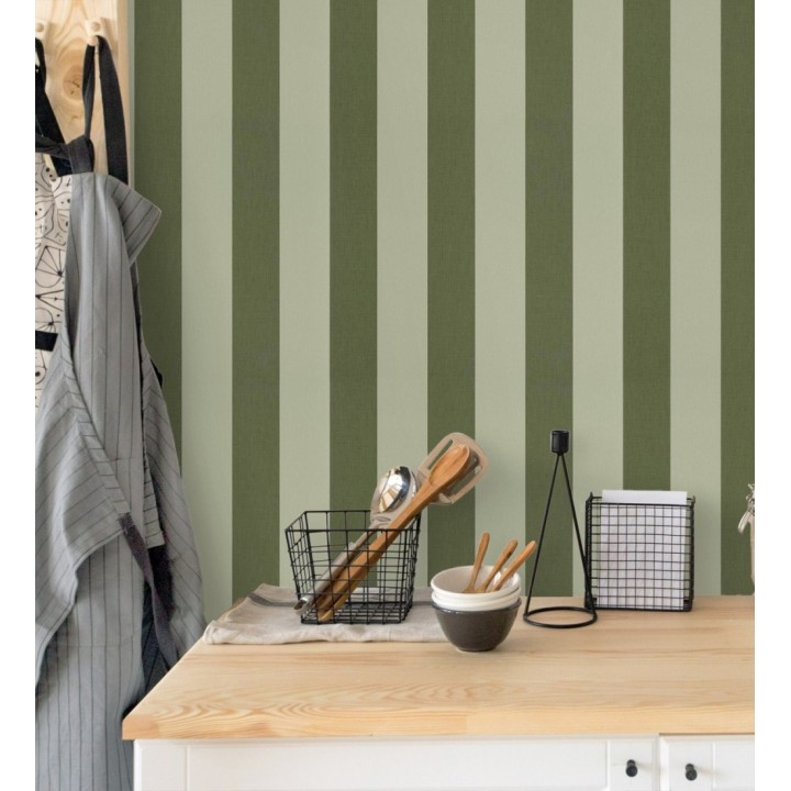 Papel pintado de rayas tonos verde hoja imitando al tejido de lino - Garbo Stripes 682612