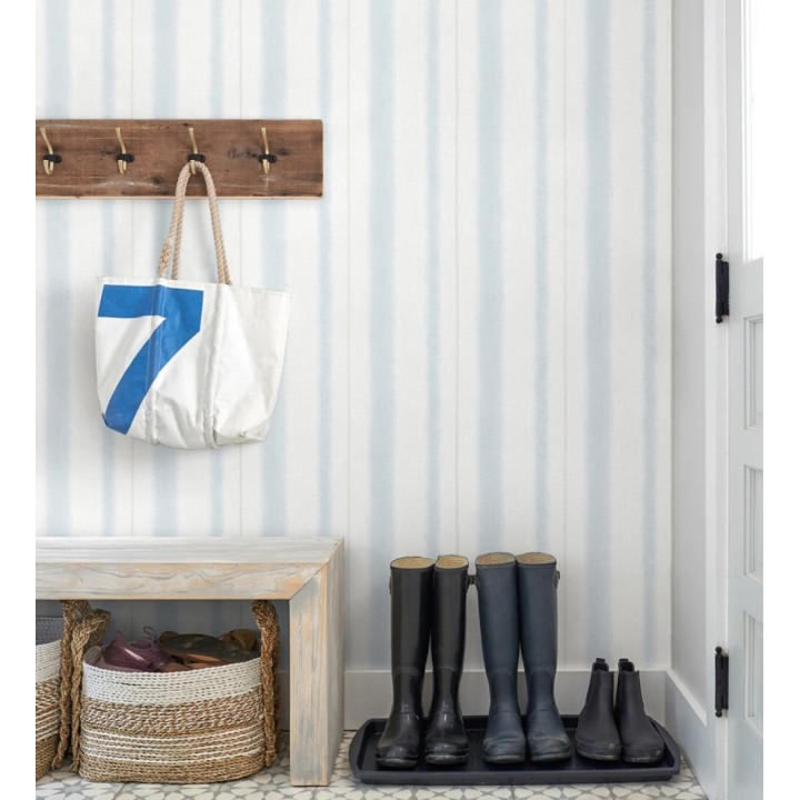 Papel pintado de rayas difuminadas en tonos celeste - Ibizan Stripes 683023