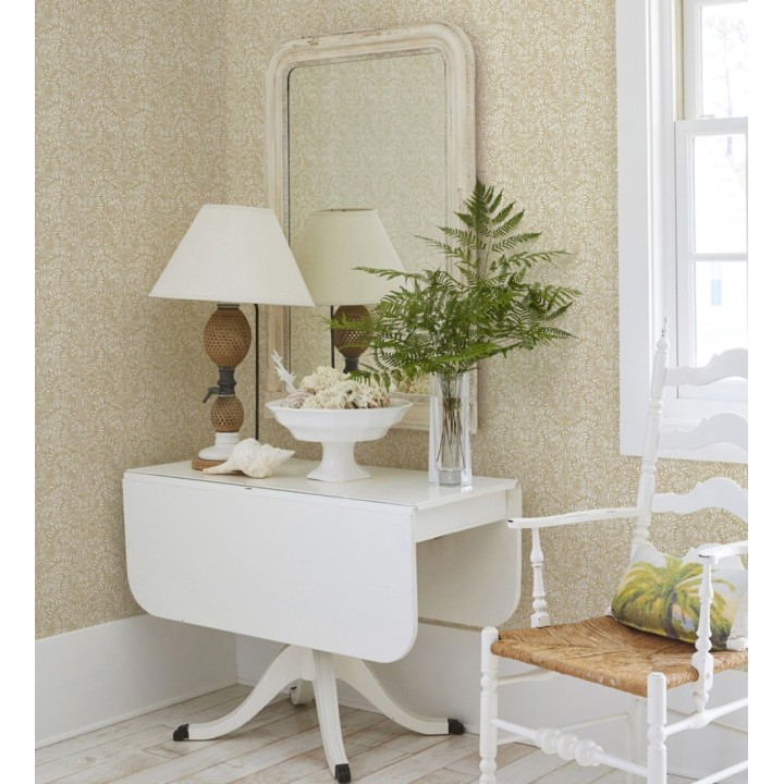 Papel pintado diseño ornamental de hojas fondo tonos arena - Florence Leaves 683030