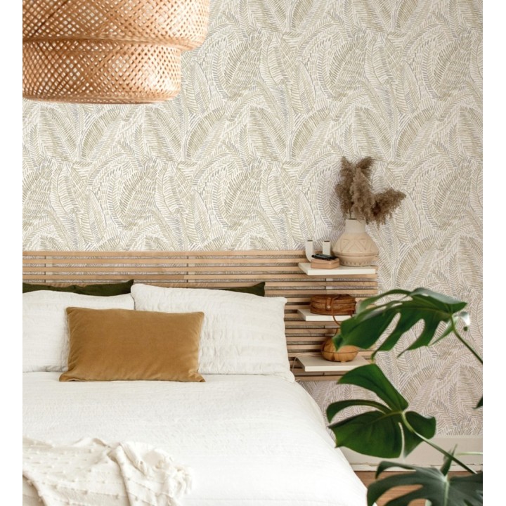 Papel pintado de hojas tropicales en tonos suaves beige - Copacabana Leaves 683065