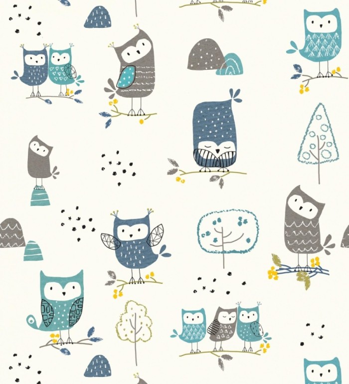 Papel pintado mural de búhos juguetones en un bosque de fantasía para niños - Baby Joy 683213