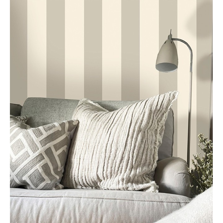 Papel pintado de rayas color gris nacarado con estilo refinado y atemporal - Chelsea Stripes 683350