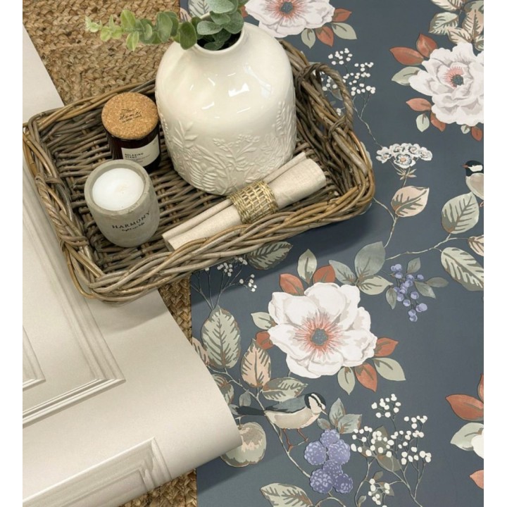 Papel pintado con diseño floral y pájaros estilo vintage fondo azul - Caramel Rose 683360