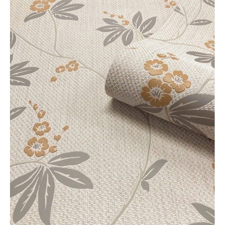 Papel pintado con flores sutiles ocre sobre un fondo trenzado de arpillera - Miranda Flowers 683368