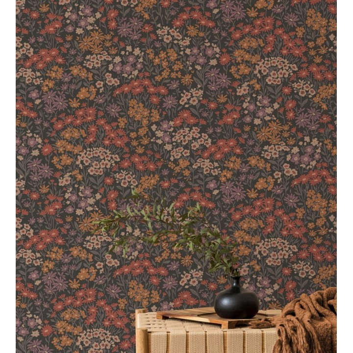 Papel pintado de flores silvestres rojo malva ocre beige sobre fondo oscuro con textura - Spring Melody 683419