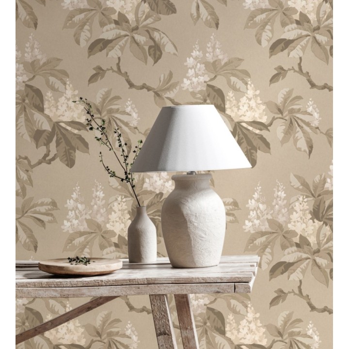 Papel pintado de ramas con hojas marrones y flores blancas elegantes fondo tostado - Blooming Serenade 683427