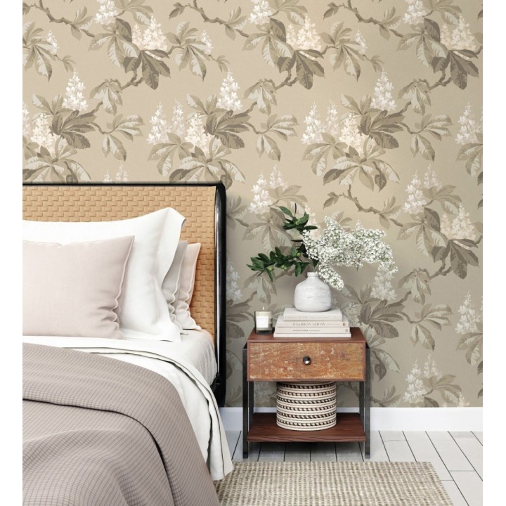 Papel pintado de ramas con hojas marrones y flores blancas elegantes fondo tostado - Blooming Serenade 683427