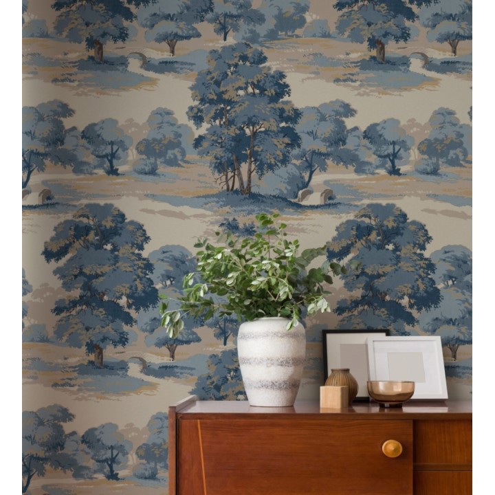 Papel pintado de paisaje campestre con árboles en tonos azules y beige tostado - Haldon Forest 683437