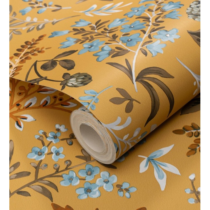 Papel pintado con motivos botánicos de flores y hojas en fondo ocre y mostaza - Winter Garden 683475