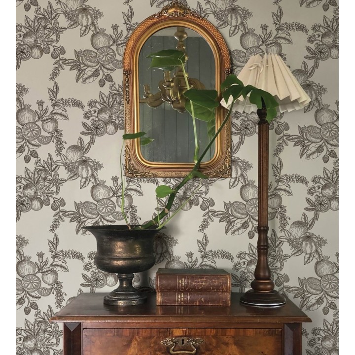 Papel pintado de frutos y hojas color negro fondo crema - Sicily Pomm 683676