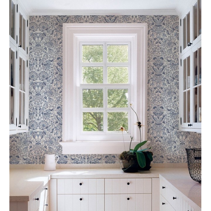 Papel pintado de granadas y jarrones color azul porcelana - Sabine Deft 683732