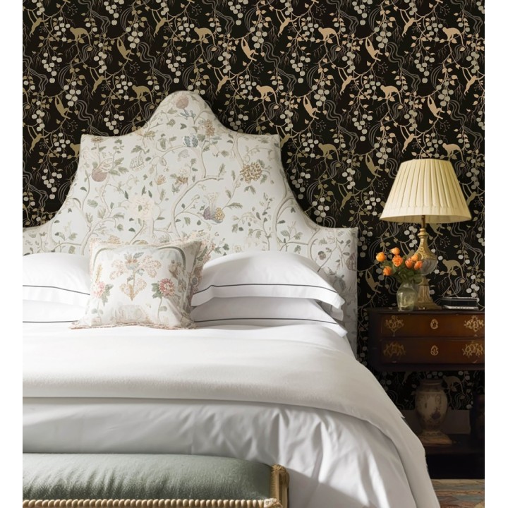 Papel pintado monos en la selva y frutos rojos fondo negro - Luanda Monkey 683781