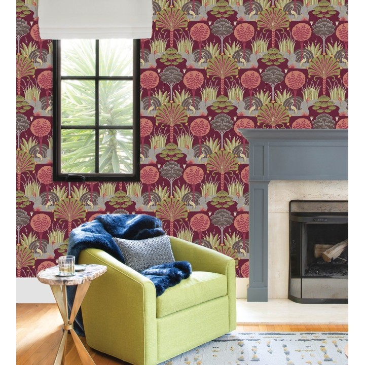 Papel pintado oasis tropical con garzas fondo burdeos - Indira Paradise 683821