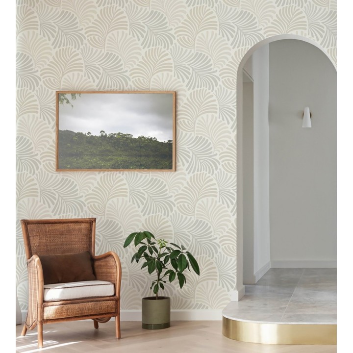 Papel pintado de hojas estilo retro en colores beige y gris claro - Amara Palms 683827