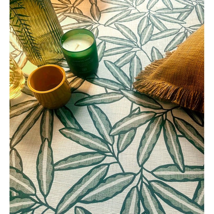 Papel pintado de hojas de bambú verde sobre rafia natural beige claro - Drava Twilled 684240