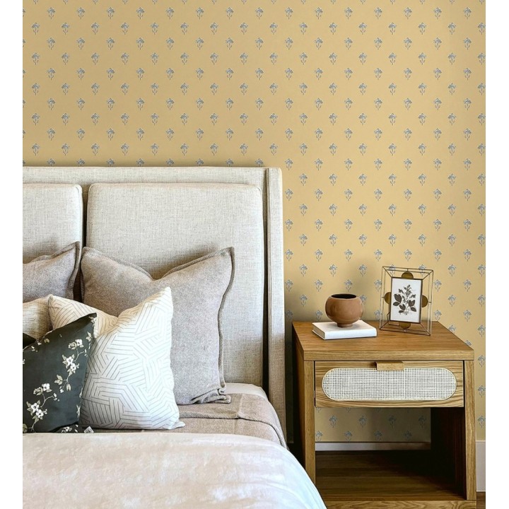 Papel pintado provenzal francés de flores pequeñas fondo ocre - Willowmere Ditsy 684311