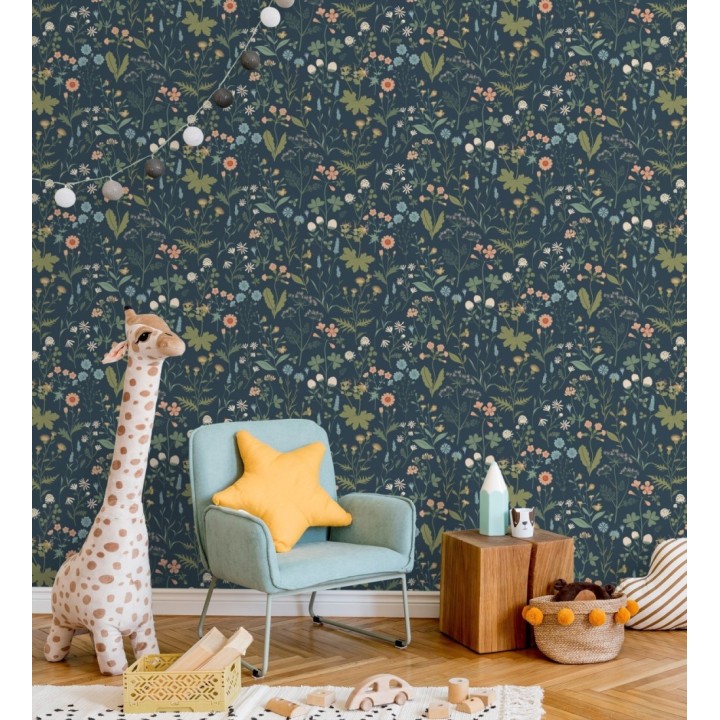 Papel pintado pradera flores silvestres tonos intensos fondo azul oscuro - Yorkshire Floral 684545