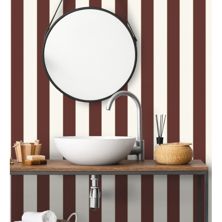 Papel pintado de rayas tonos burdeos con líneas finas doradas - Diana Stripes 684574