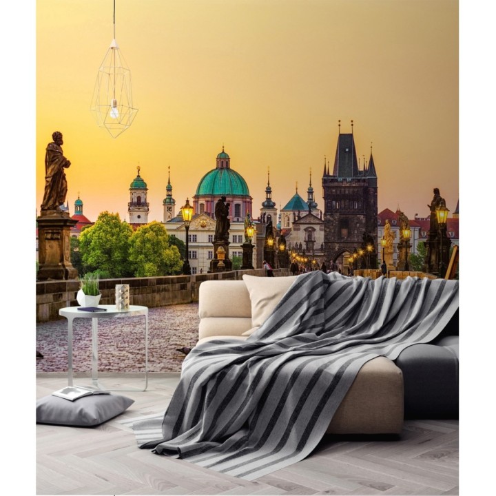 Papel pintado mural centro histórico de Praga con luz de ocaso - Triven Timeless 684744