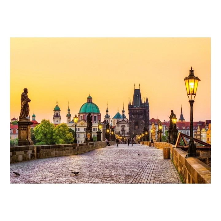 Papel pintado mural centro histórico de Praga con luz de ocaso - Triven Timeless 684744