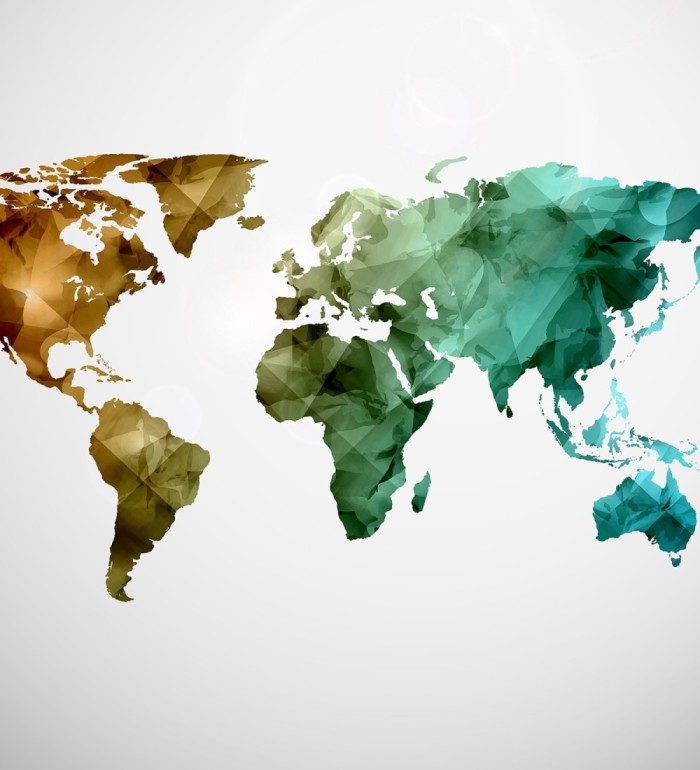 Papel pintado mural mapamundi artístico con efecto acuarela en tonos verdes - Zovari Mundi 684750