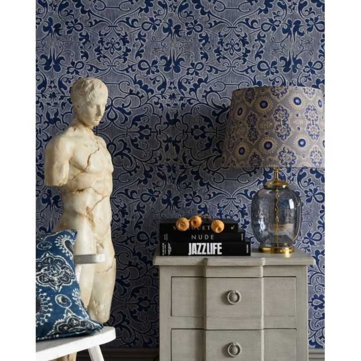 Papel pintado volutas ornamentales azules y blancas - Morgana 128251