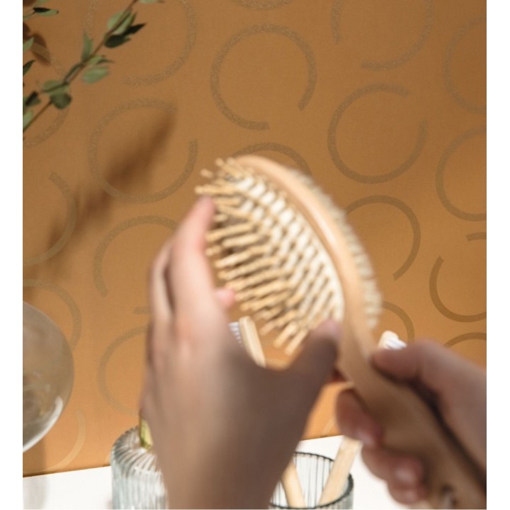 Papel pintado de argollas doradas fondo naranja - Corban 128475