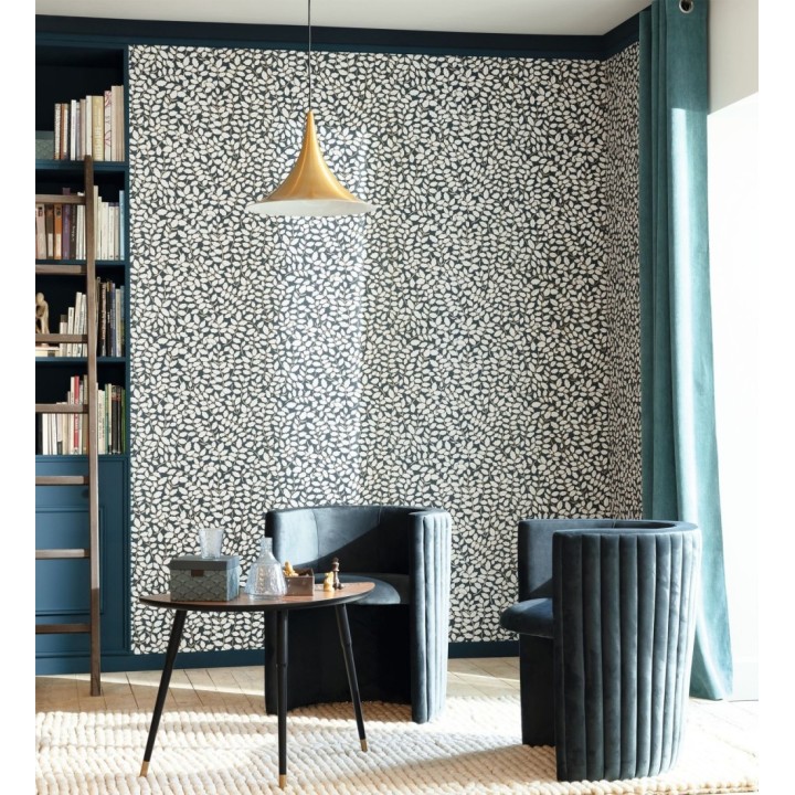 Papel pintado de hojas pequeñas con efectos dorados estilo nórdico - Laraine 128572