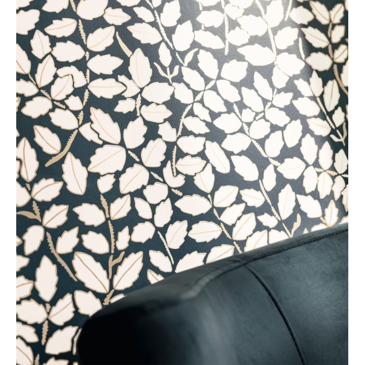 Papel pintado de hojas pequeñas con efectos dorados estilo nórdico - Laraine 128572