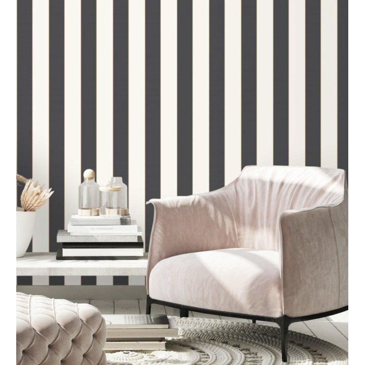 Papel pintado de rayas blancas y negras con líneas finas doradas - Diana Stripes 128614