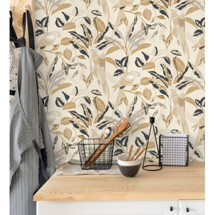 Papel pintado de loros y hojas beige con detalles dorados estilo Art déco - Laika Parrots 128618